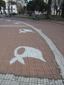 Mothers of May Square symbols painted on the bricks 